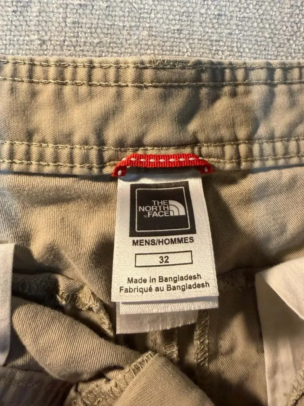 The North Face Men's Size 32 Khaki Cargo Shorts